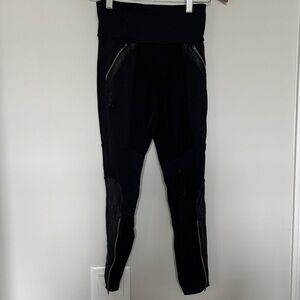 Athleta Faux Leather Trimmed Leggings Sz XSP